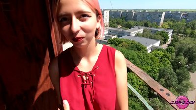 Cô gái sexy khiêu dâm